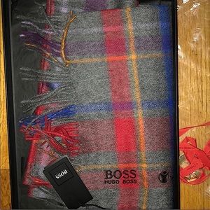 Vintage Rare HUGO Boss Plaid Merino Wool Scarf
